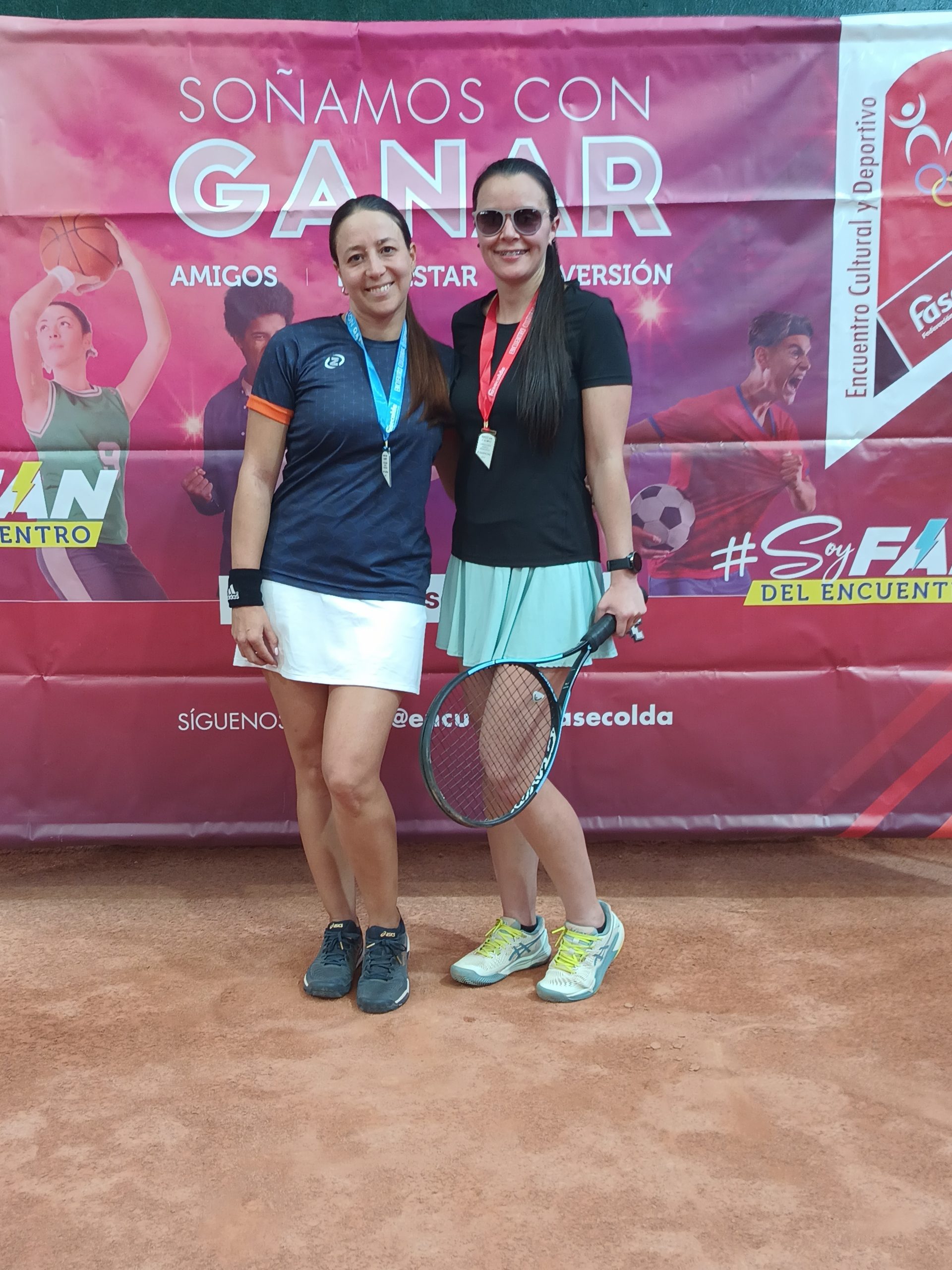 campeones tenis de campo